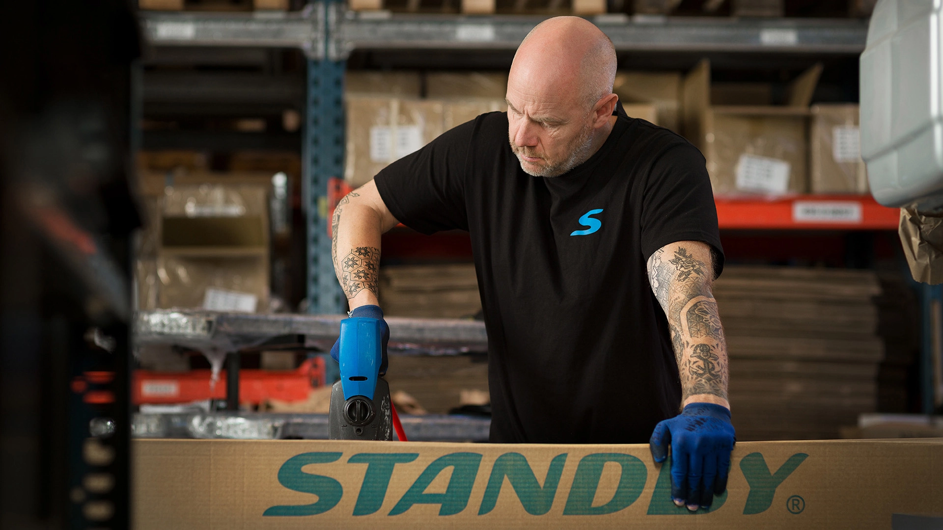 TRX Profilering + Standby - Profilprodukter, Profilkläder, Mässmaterial, Arbetskläder, Trycksaker, Företagsgåvor, Julklappar, Sommarpresenter